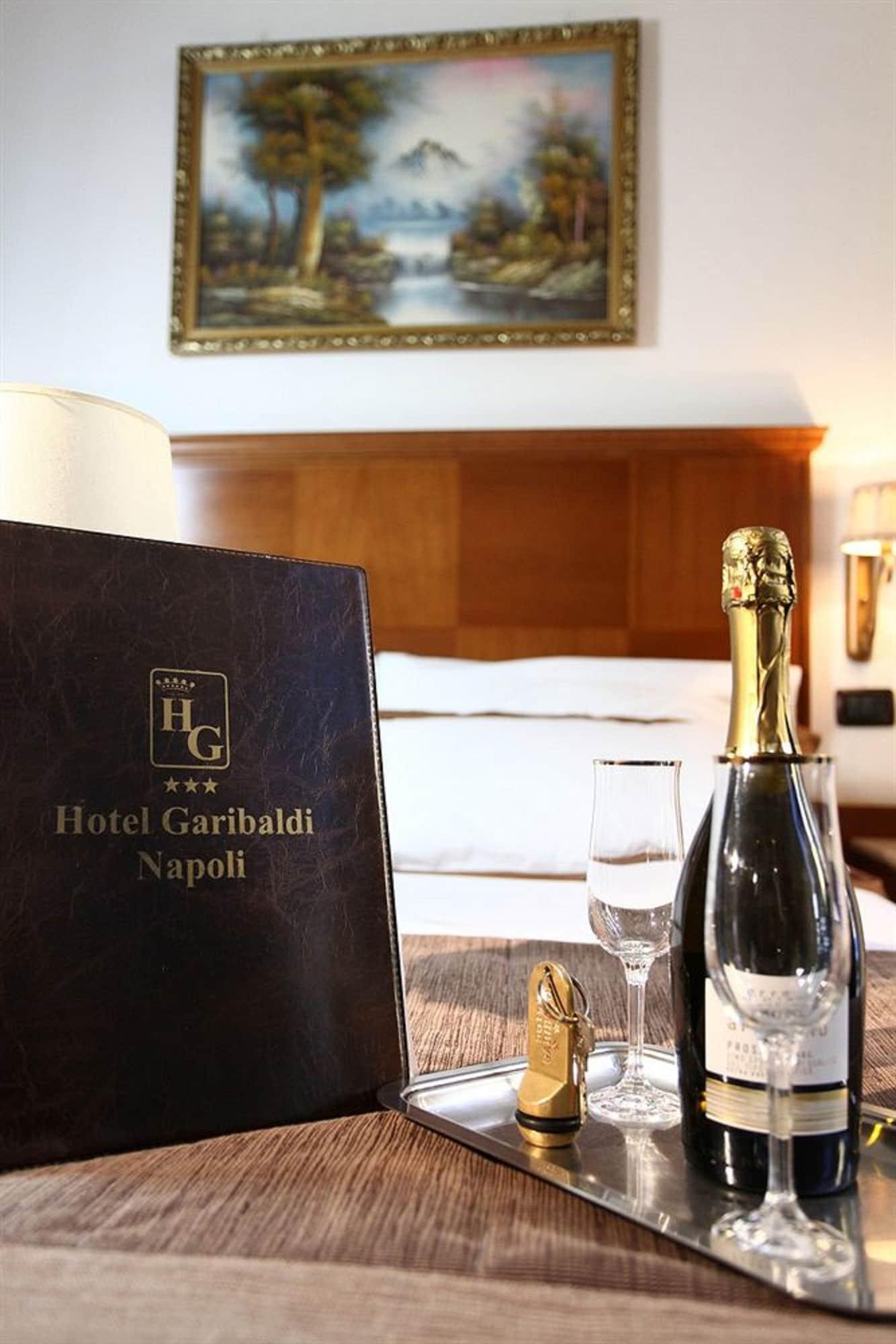 נאפולי Hotel Garibaldi מראה חיצוני תמונה